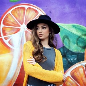 Meet your Posher, Alexa